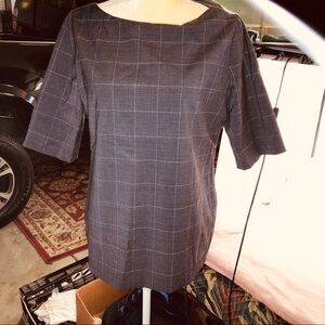 Banana Republic Women’s Dark Gray Scoop Neck Sz M​